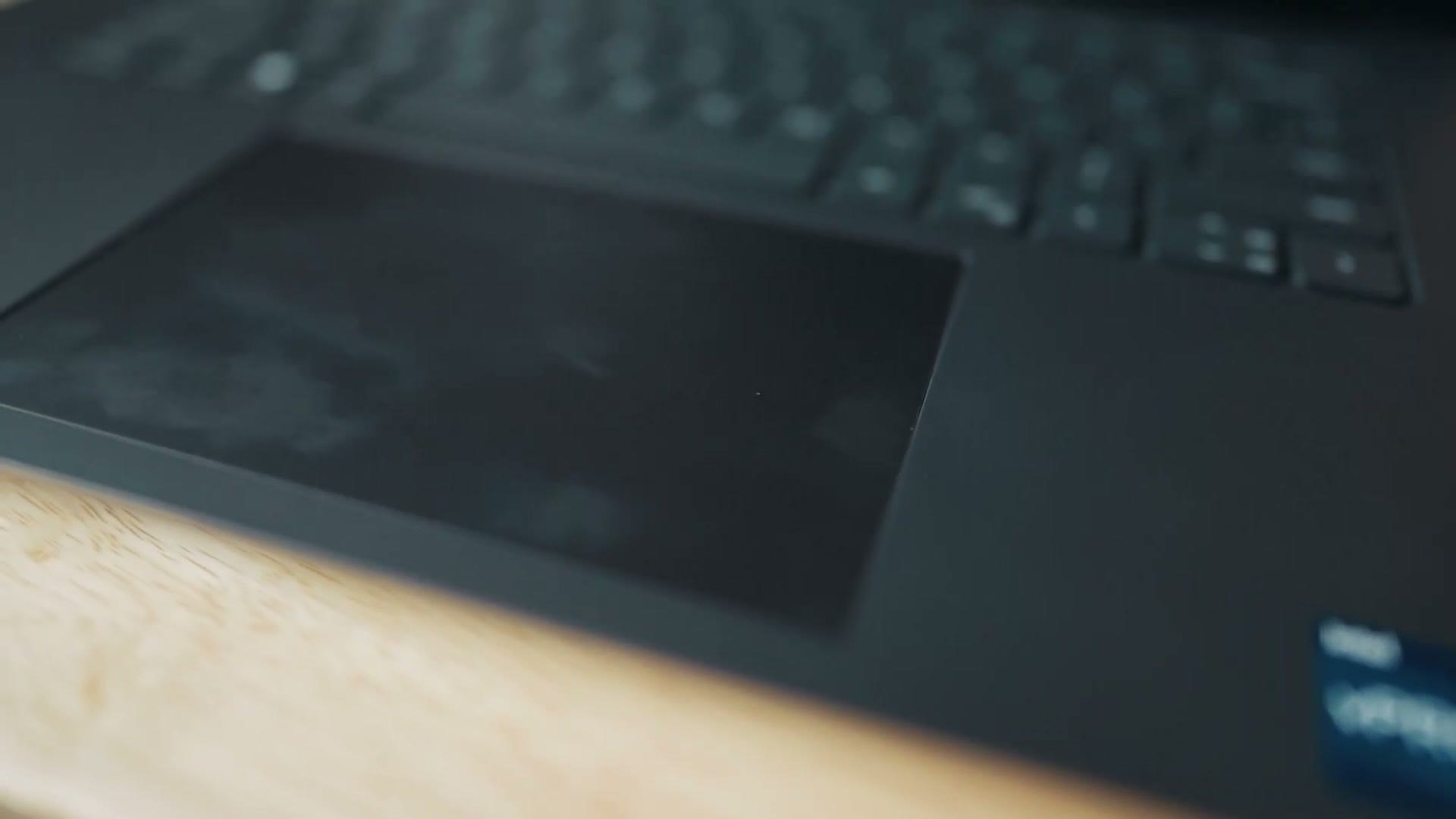 Close-up of the haptic force touch trackpad on the Dell Precision 5680