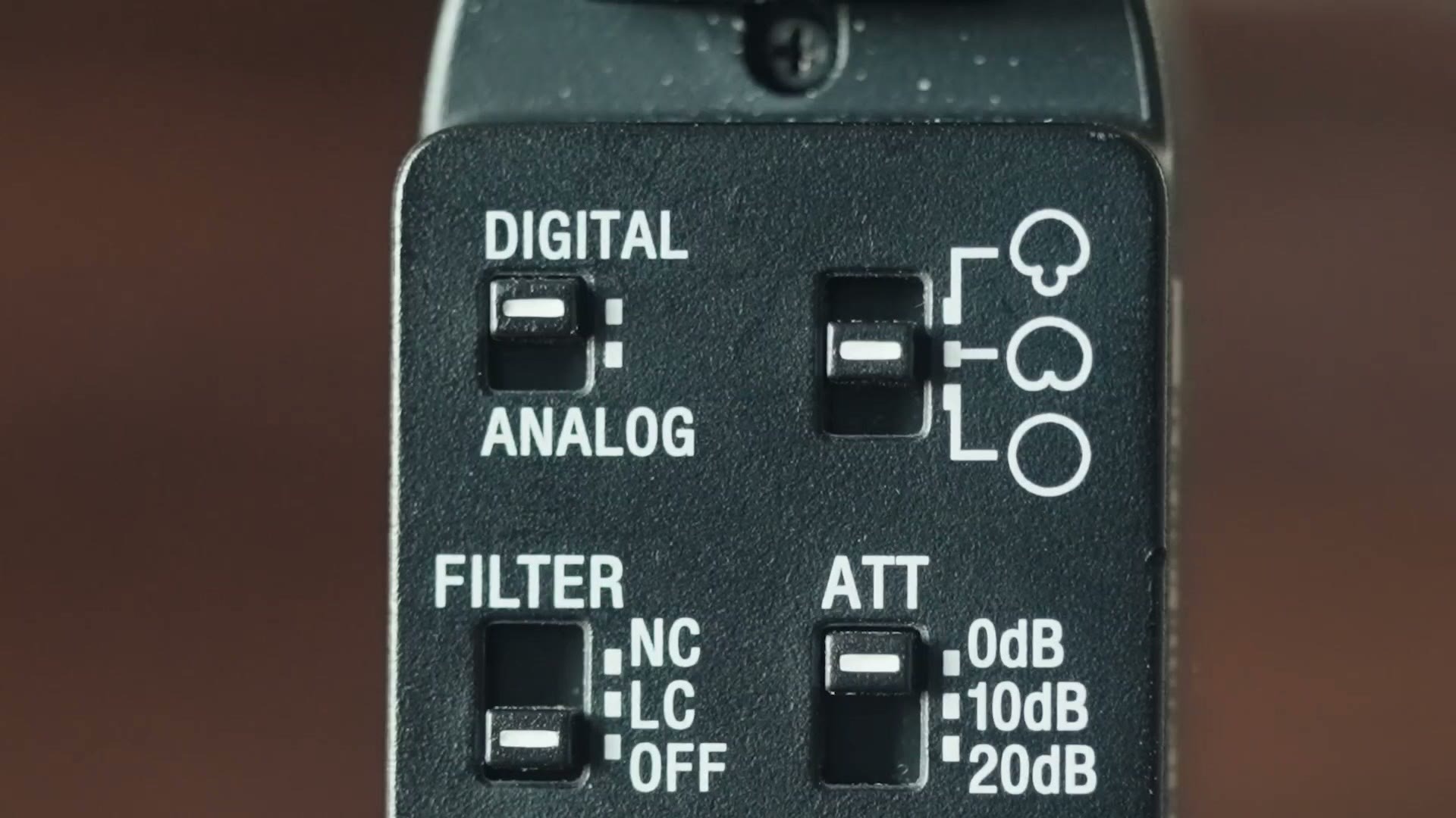 Control panel on the back of the ECM-B1M