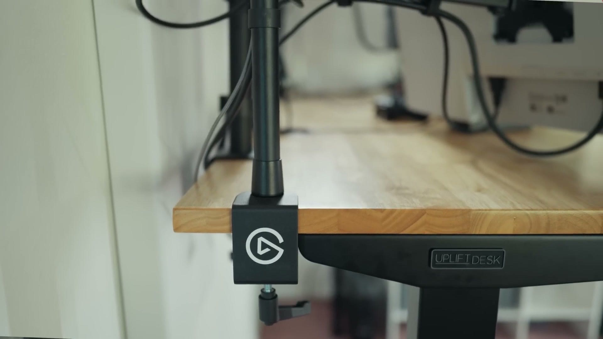 Elgato Master Mount clamped to the edge of the desk
