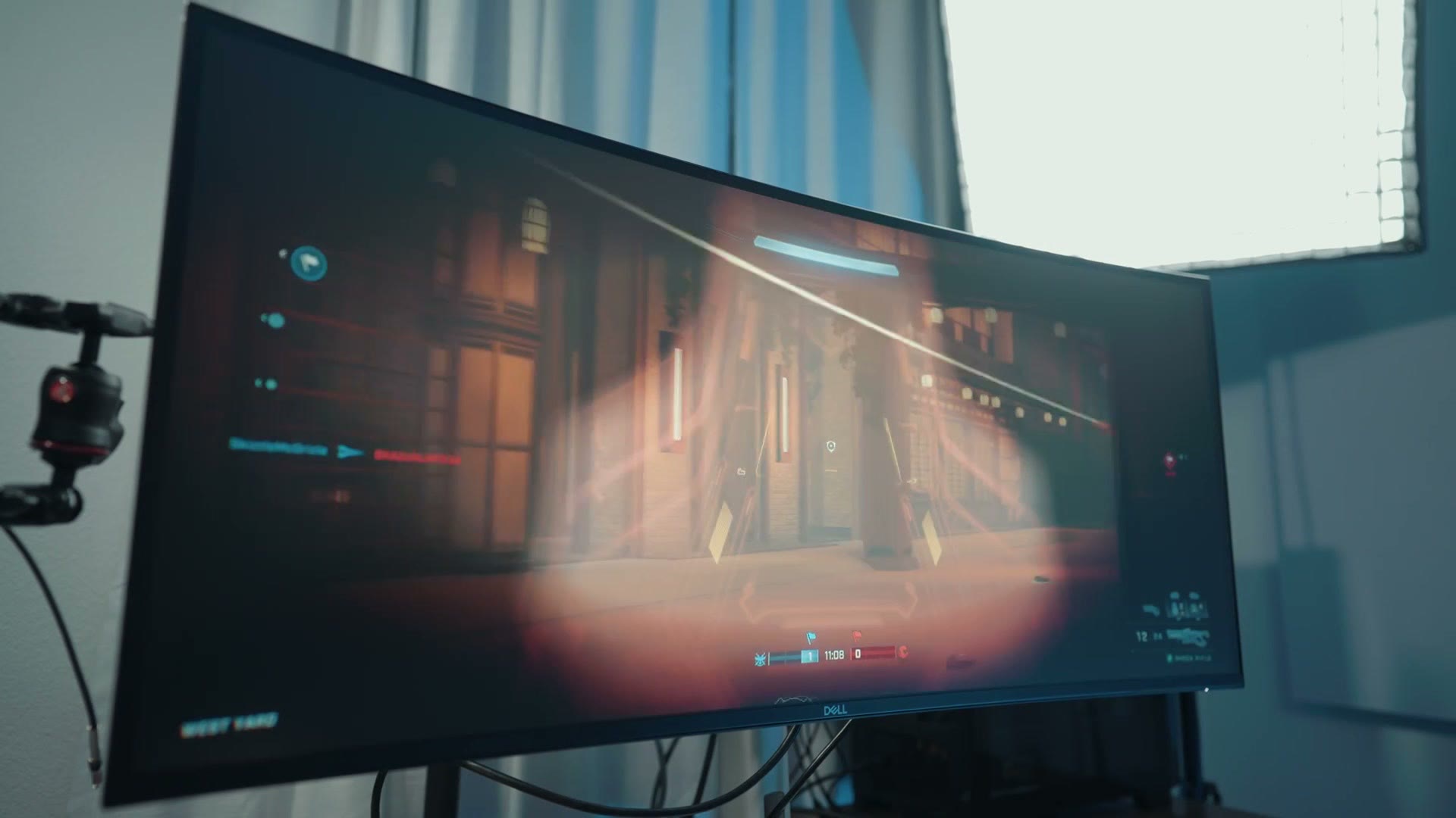 A game running on the Dell U4025QW ultrawide monitor