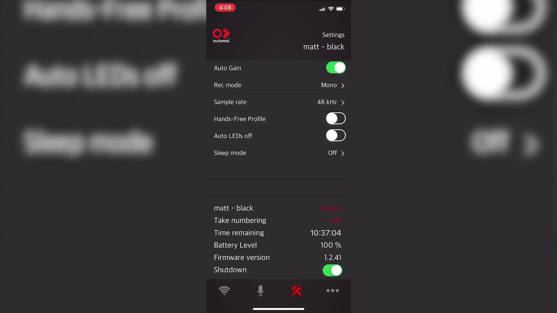 The Instamic phone app settings screen showing Auto Gain on, Rec mode Mono, Sample rate 48 kHz, and device info with time remaining and battery level