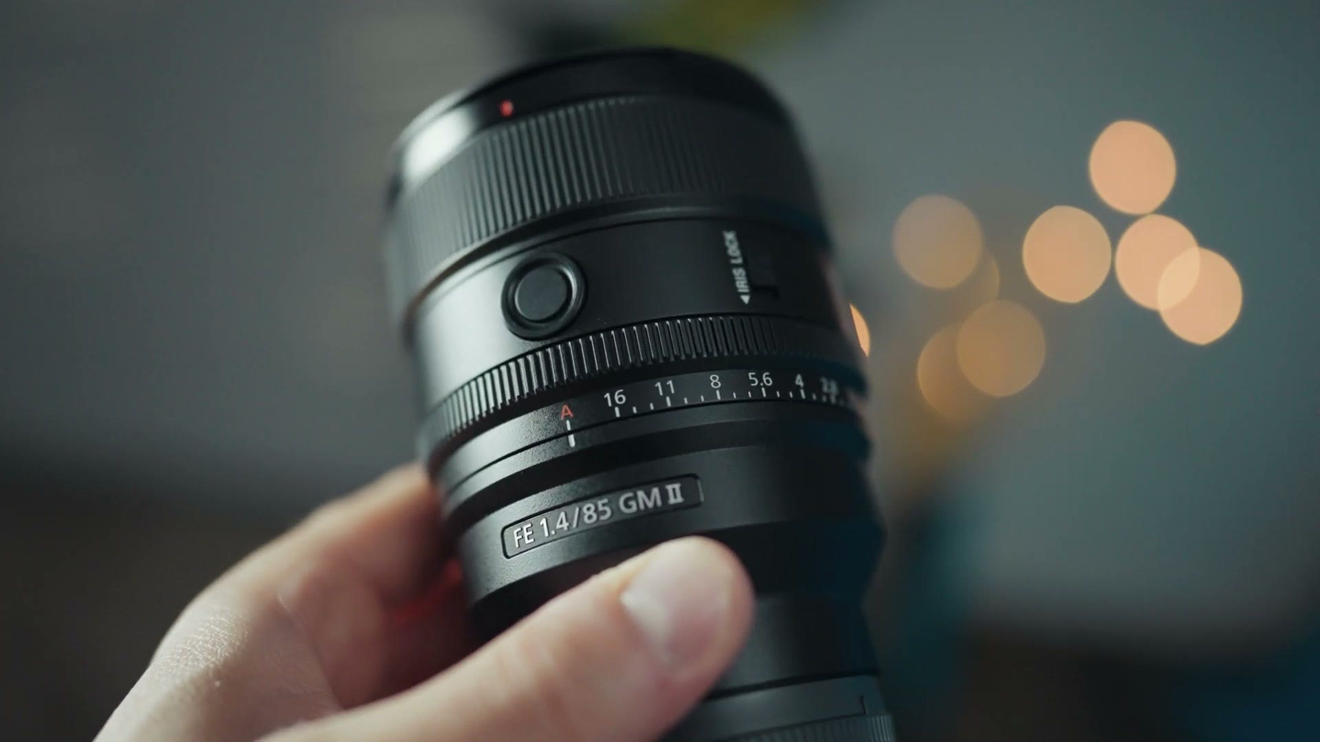 Close up of the Sony FE 85mm f1.4 GM II lens barrel markings