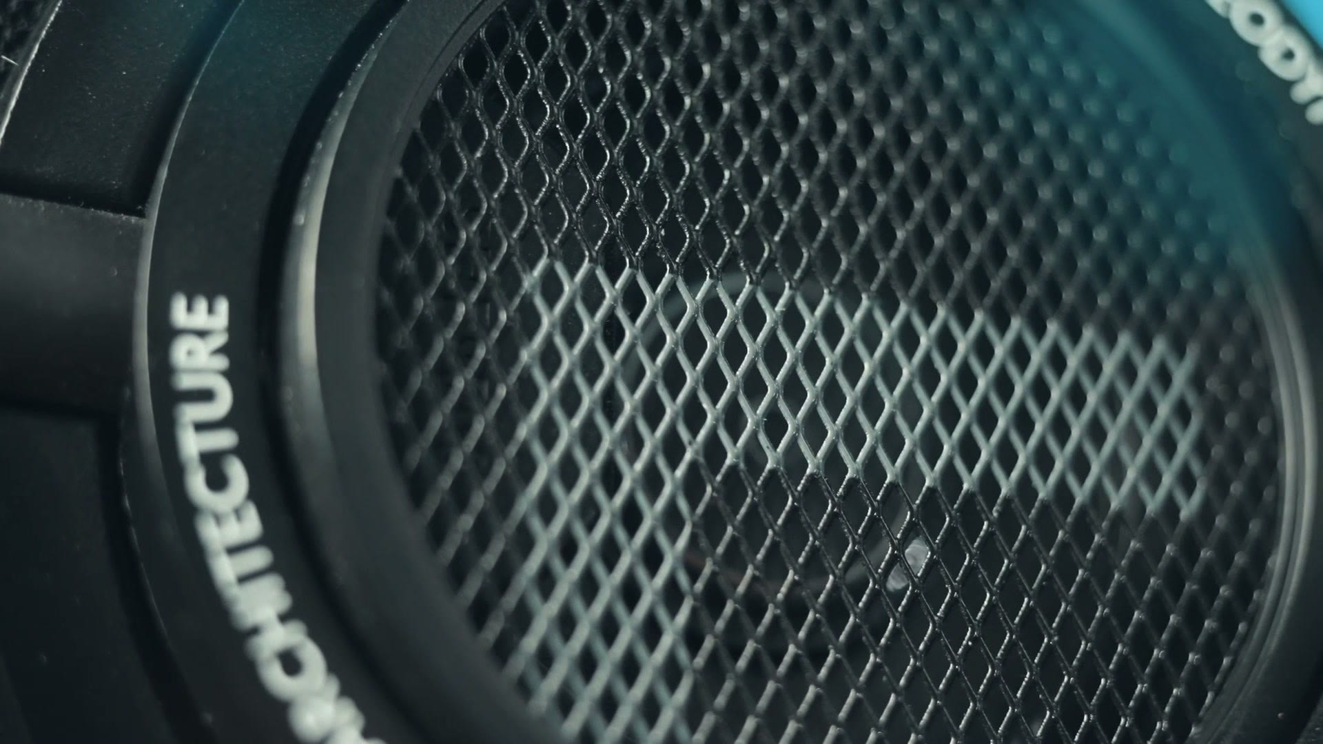 Extreme close up of the open back grille on the Philips SHP9500